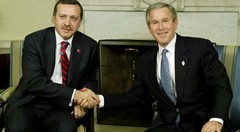 Recep Tayyip Erdogan et George W. Bush Blanche. 