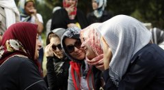 Des femmes aux funérailles du mineur tué dans la catastrophe de Soma, en Turquie le 14 mai 2014.