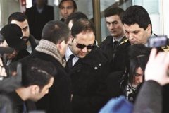 L'équipe de procureurs serait sur le point de demander au parlement de lever l'immunité de 4 ministres